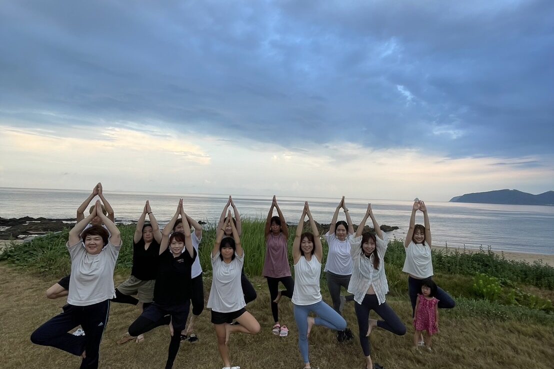 糸島で朝ヨガ開催中